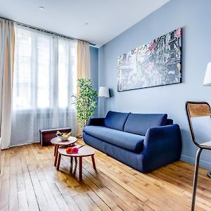 Buttes-Chaumont - Fully-Equipped